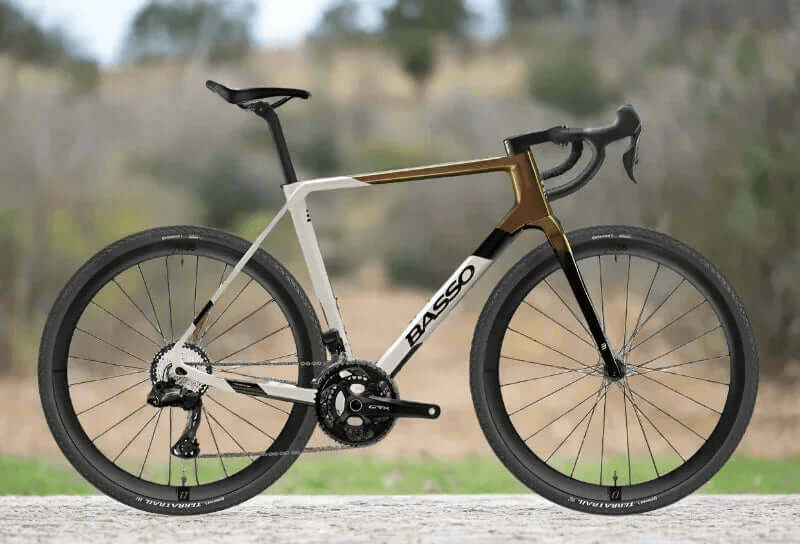 Alquiler Bici Carretera Girona - Gravel / Cannondale SuperSix EVO 2 (Shimano Ultegra di2) -CaranvaSports - temporada 2026