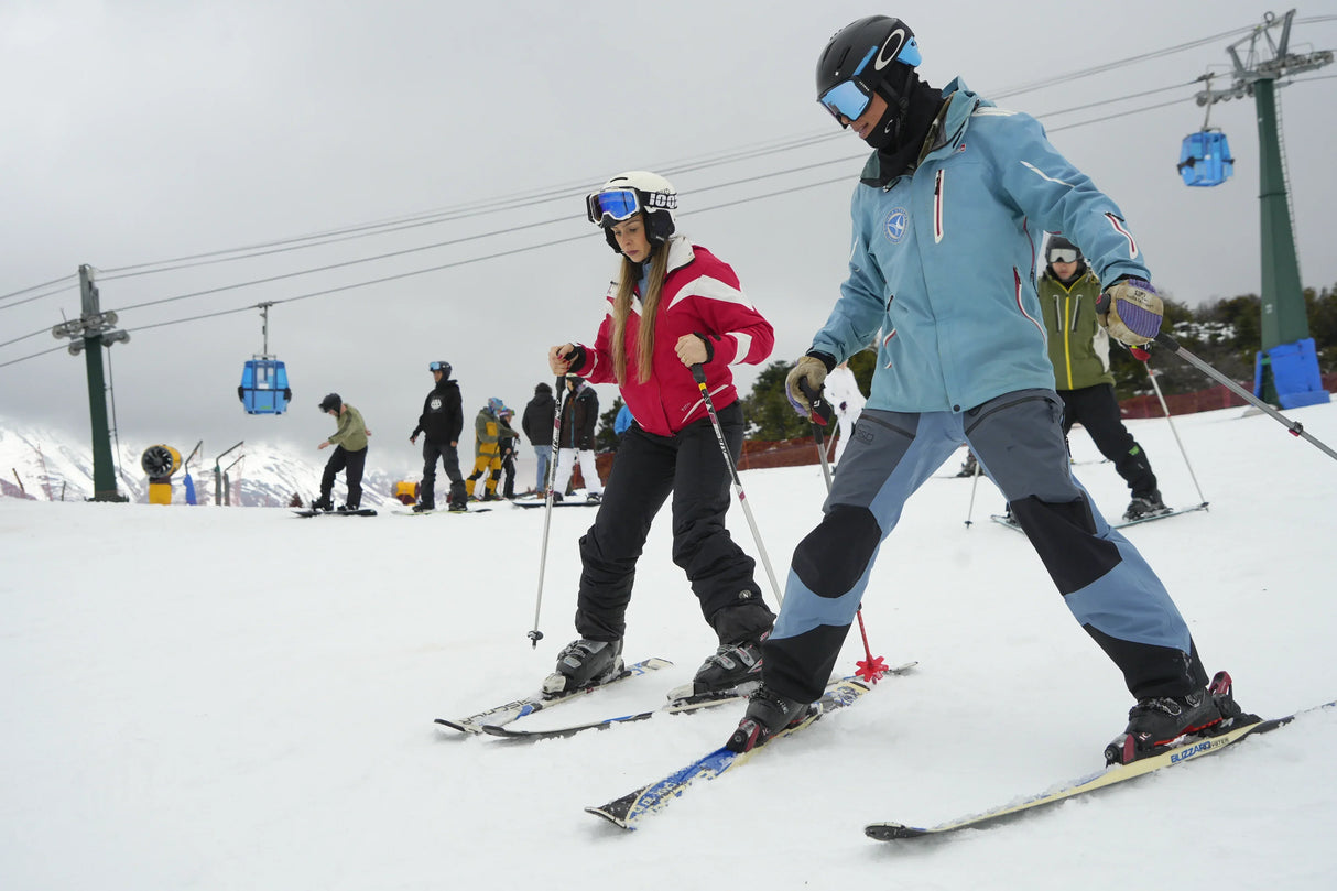 Clases Esquí Cerro Catedral - Semi - Exclusiva (Incluye Tabla Botas y Bastones) / Ski / Mañana -CaranvaSports - temporada 2026