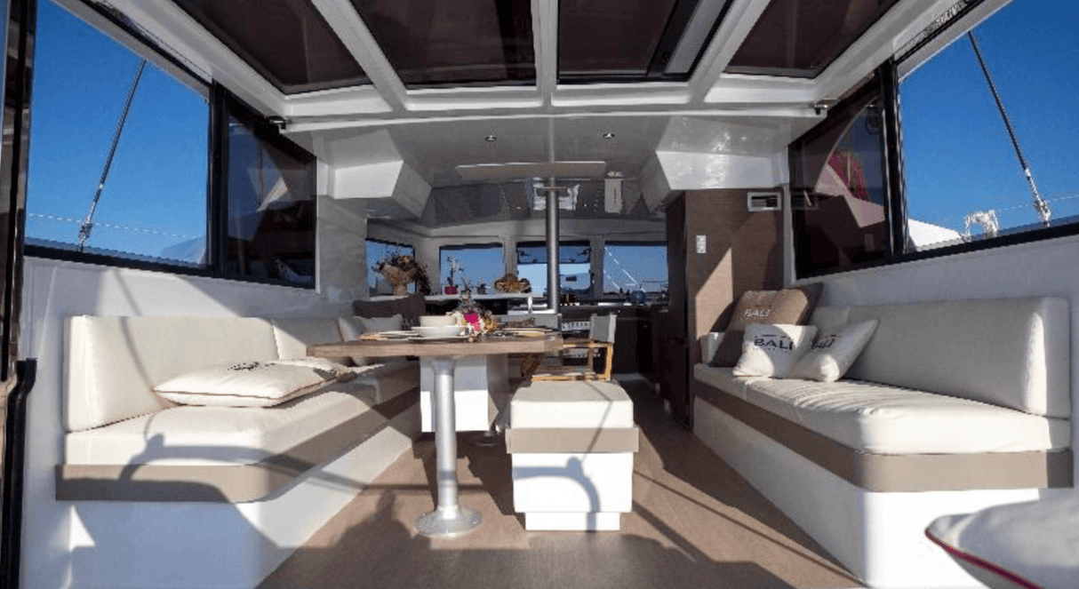 Katamaranvermietung Bali Catspace — Ibiza